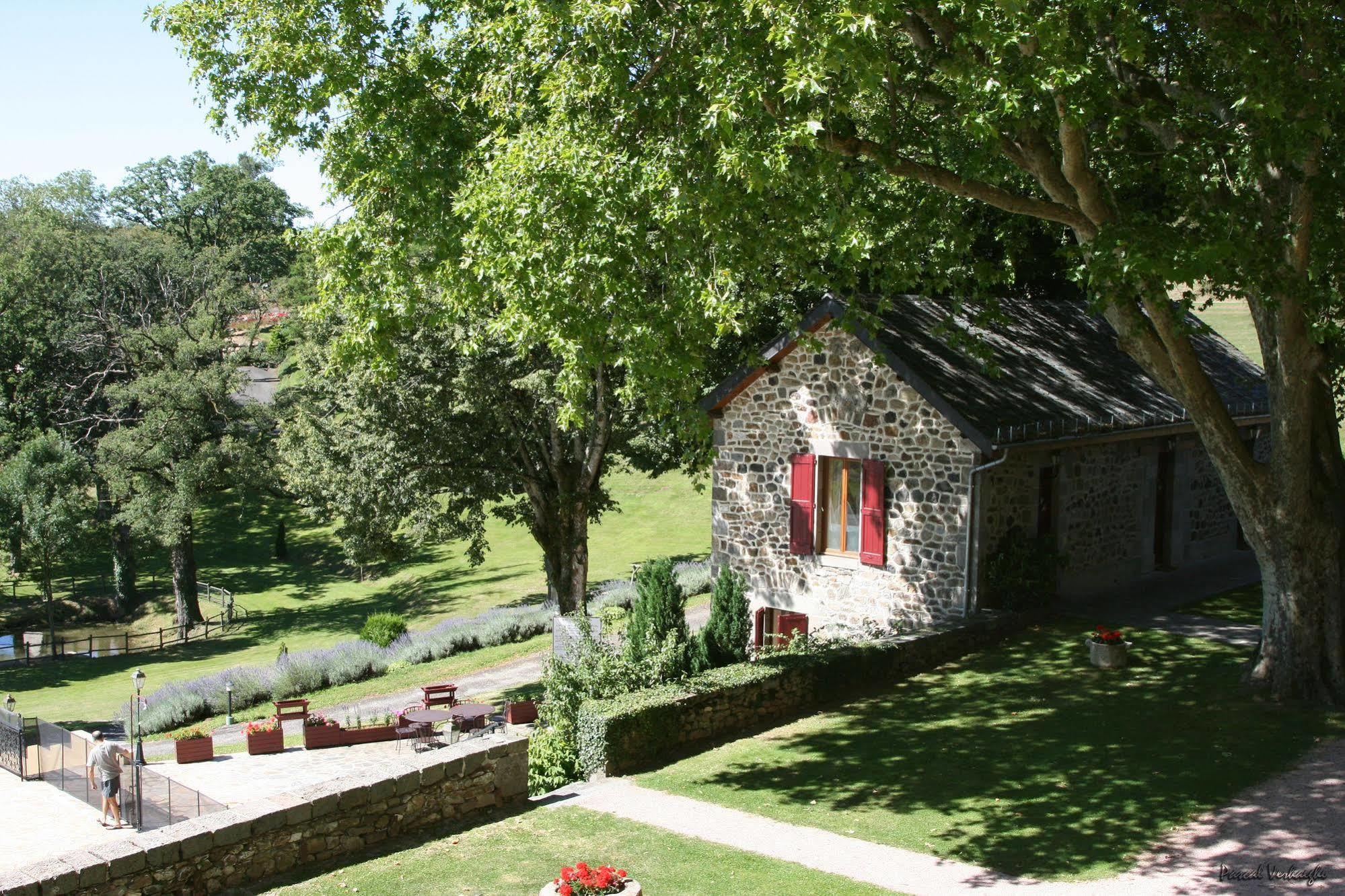 Chateau De Salles Vezac  Exterior photo